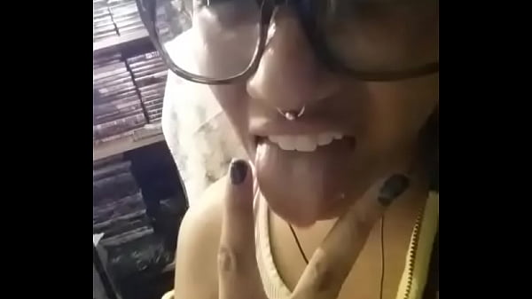 Nonton Looking For A Girl thumbnail