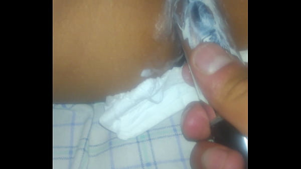 Dedo en el culo de mi_esposa