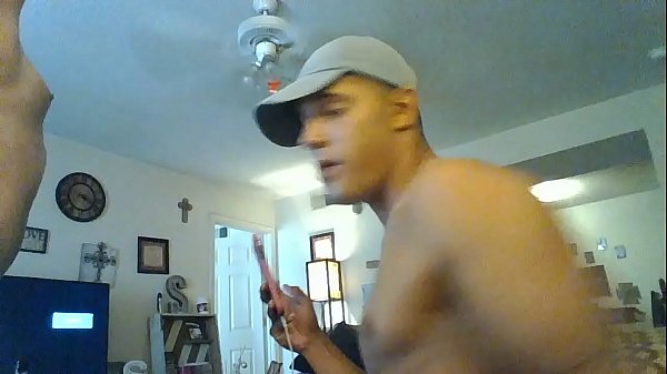 Nonton Girl Cums On Toy Hammer Then Rides Thick Cock thumbnail