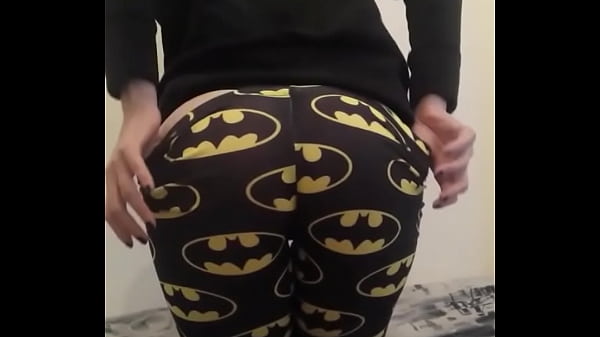 Play MP4 - Mostrando mi culito