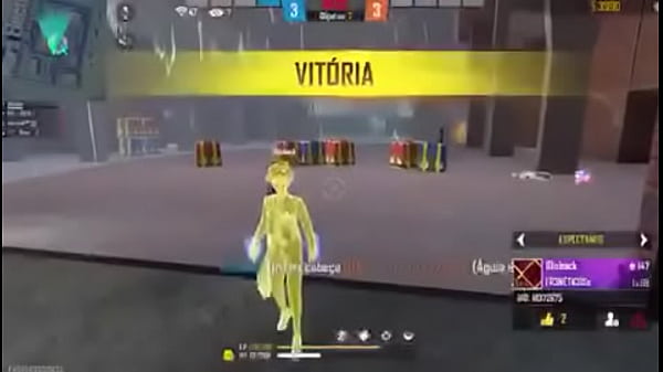 Eu fodendo a cabe&ccedil_a dos meus amigos no 4v4
