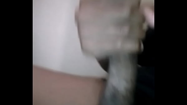 Play MP4 - shemale jacks off and twerks