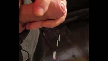 Cum in garage