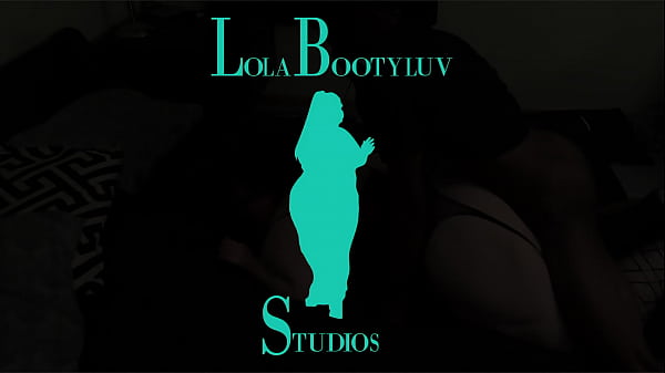 Lola Bootyluv Shows Missy Deep Her Toys