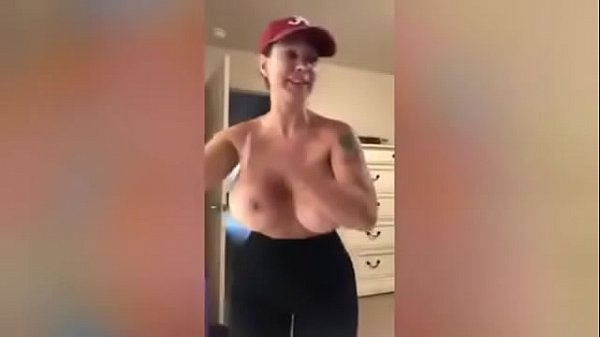 Amateur Babe Gets Fucked With Hot Boy And Gets Big_Dick