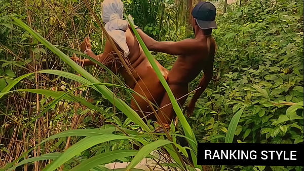 Curvy got fuck while picking some leaf's 