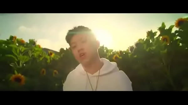 Rich Brian Glow Like Dat