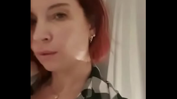 Nonton Coucou Les Coquinouxxx, La Vid&eacute;o Du Mercredi Est En Ligne, Je Suis Toute Seule ... thumbnail