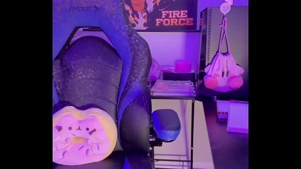 Nonton Horny Study Buddy thumbnail