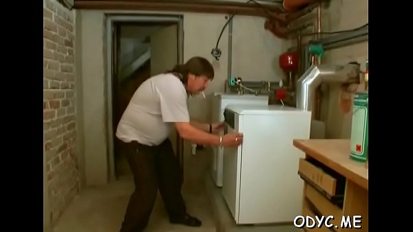 Aged gentleman likes teen pussy 