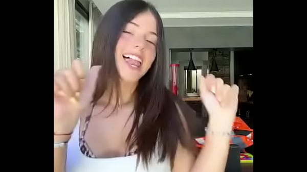 Bonita bailando 