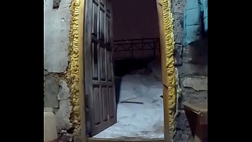 Я открыл дверь чтобы мой босс мог увидеть через охранную камеру как я трахаю себя в анал! thumbnail