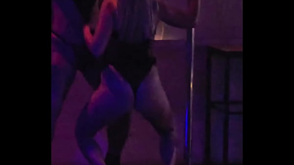 Fervendo na code com ela elenksada41437