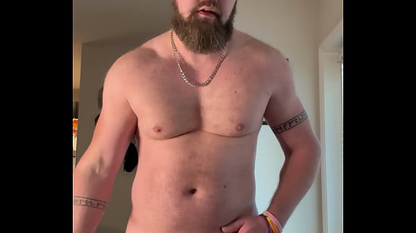 Play MP4 - Hung Muscle Hunk Cums Multiple Times Hands Free