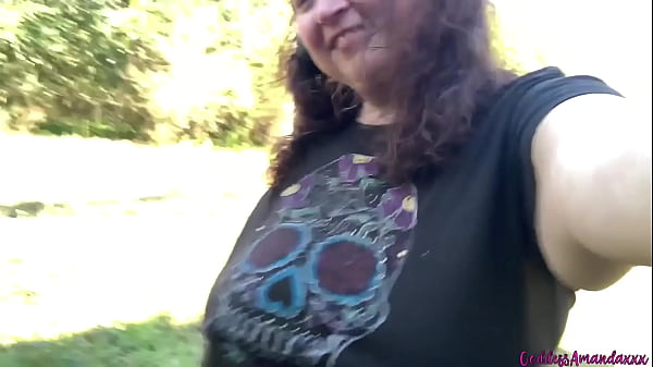 Bouncing boobs pissing pussy_dirty feet and shoes