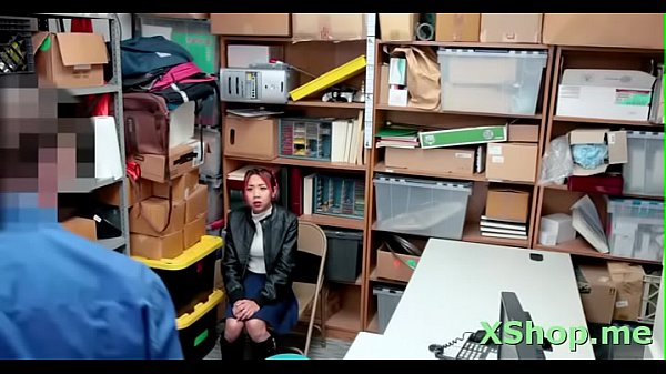 Cute_Kimberly Chi blows beef_bayonet_ready for sex