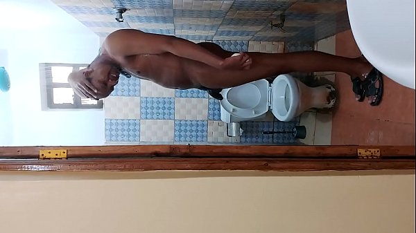 Play MP4 - Caught In The Shower &lpar;1&rpar;