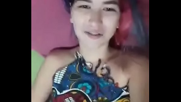 Play MP4 - Algu&eacute;m sabe o nome dessa safada do periscope&quest;&quest;