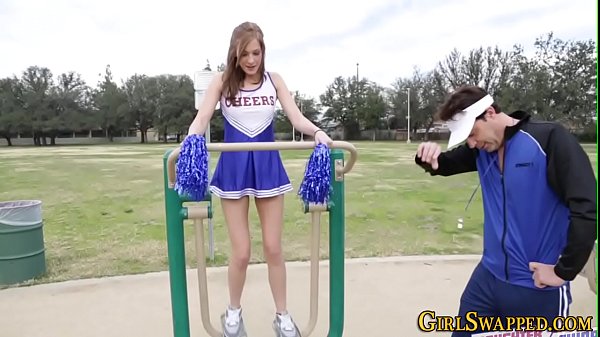 Teen_cheerleader spunked