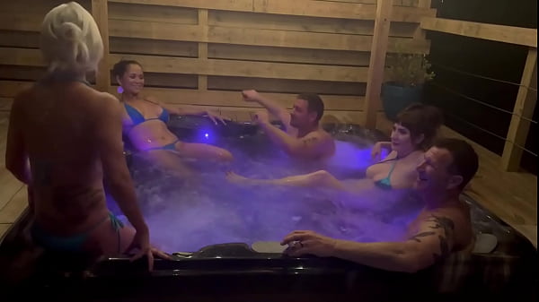 Spontaneous Hot Tub Orgy thumbnail
