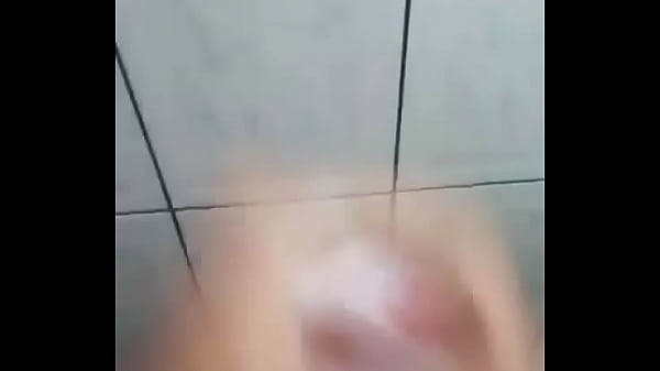 novinho branquinho da ASM  na  punheta 