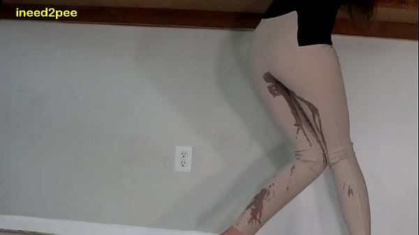 Cute Teen Amatuer Can't Hold Her Bladder Pants Wetting Omorashi thumbnail