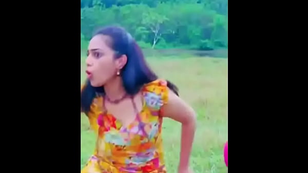 hot indian girl  dancing 