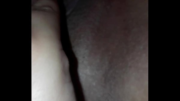 Casada gozando eesguichando muito