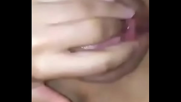 Se masturba rico caliente 