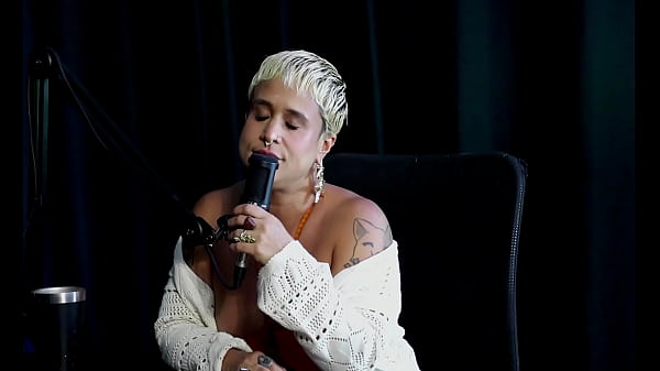 Sofreu em um ensaio e isso a fez criar a just house n&atilde;o &eacute; sadio a disputa entre modelos e se sentiu deslocada ao just joana watch sheer red 