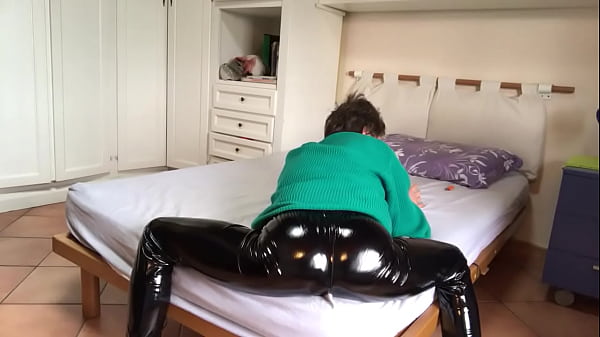 Fetish Play thumbnail