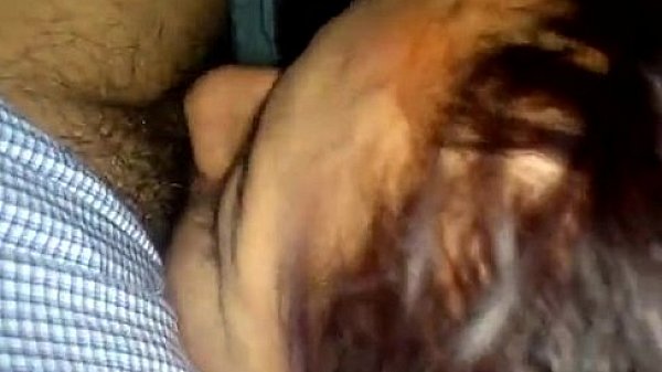 Tania Pedraza antes de meterse a su casa 