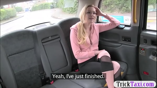 Sexy sucks_cock andpoundedso hardin the_backseat