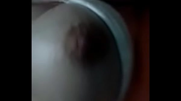 massiel jugando solita enel baño part 4