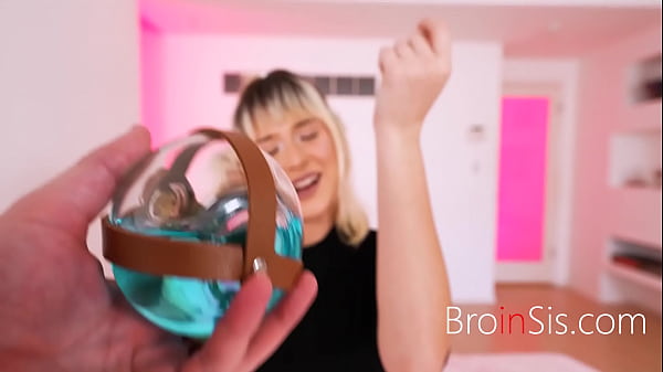 Witchy Stepsis Makes Love PotionFor Me_Jessie Saint