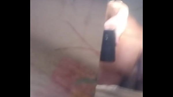 Putita peruana gay muestra culo hambriento 