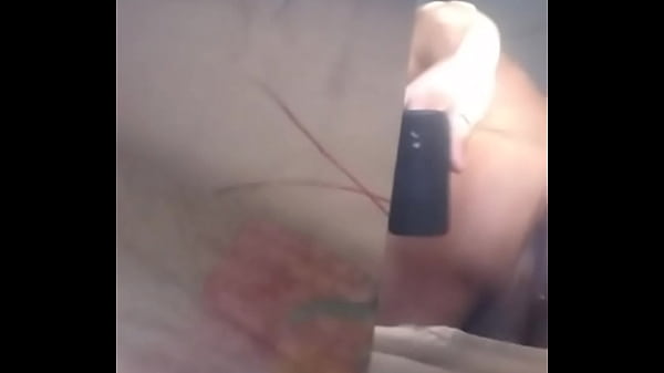 Putita peruana gay muestra culo hambriento