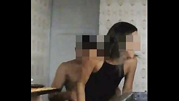 Surpresa Pro Corninho: Chamei Meu Amante Pra Me Fuder E Esperei O Marido Chegar Pra Ver Sua Hotwife Dando Pra Outro! thumbnail