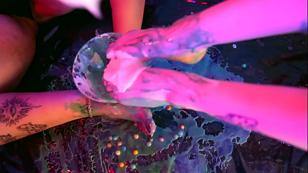 Messy feet in cotton candy & cream 