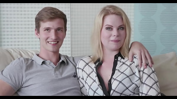 Play MP4 - Girlfriend fucks complete stranger in front of me