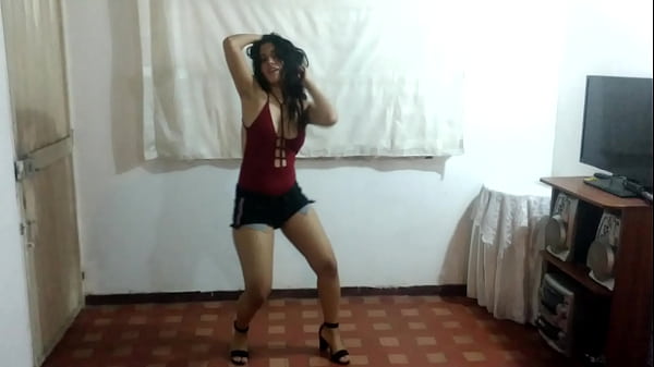 Nonton Martins Nutbusters thumbnail