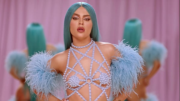 Luísa_Sonza Semi Nua eMuito Mais Mostrando Seu Rabo no seu Novo Clipe