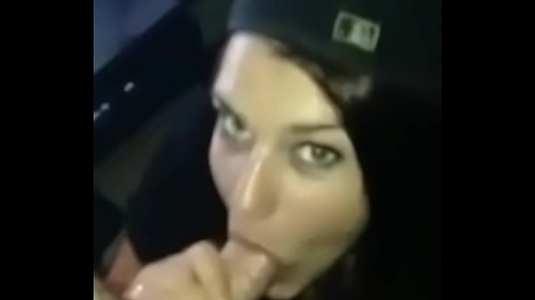 CaseroSe traga el semen desdeun vaso