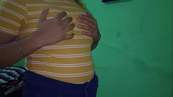 indian desi_girl takes vibrator inside her big Ass