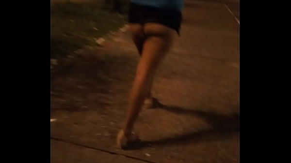 Play MP4 - Esposa Exibida na Pra&ccedil;a