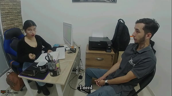 Liam Le Folla El Co&ntilde;o A Su Cachonda Directora En El Escritorio De Su Oficina thumbnail