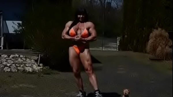 Nonton Female Muscles thumbnail