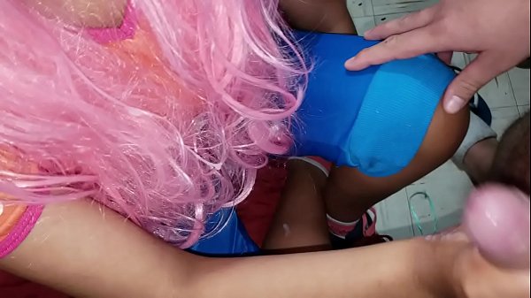 Play MP4 - a mi vecina le encanta mamar verga y tragarse toda mi leche calientita