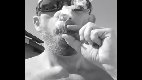 Tirando o bolor gazelle don't forget #taxfriday tomorrow #f1 #winter #findom #realalpha #casha