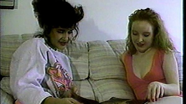 LBO - Mr Peepers Amateur Home Videos 11 - scene 4 - video 1 